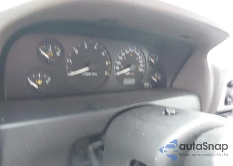 2004 Jeep Grand Cherokee Laredo z USA, uszkodzony, nr VIN 1J4GW48N24C230058